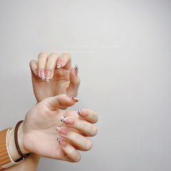 -DAZZLING BEAUTY美甲•美睫专门店