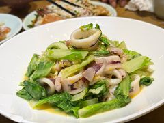 笔管小白菜-必点海鲜·海肠捞饭·鲅鱼水饺(滨江道店)