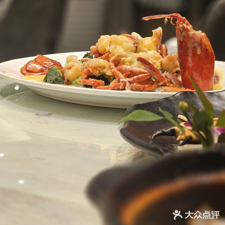 武汉拜年点的一桌痛风餐～居然被长辈夸爆了[害羞]