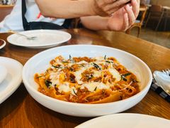 -ROAST coffee & eatery