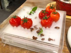番茄脆菇沙拉-小大董·烤鸭(王府井apm店)