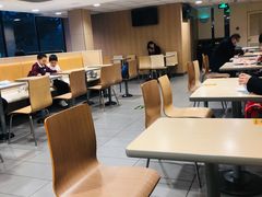 大堂-麦当劳(军博店)
