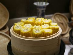 -武汉光谷广场杨家湾地铁站怡程酒店