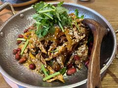 手撕扁担鸡-吃饭皇帝大土家民族菜(正大广场店)