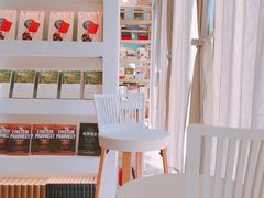 -猫的天空之城概念书店(北戴河蔚蓝海岸店)