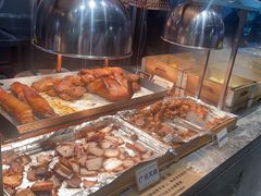 -金滏山烤肉·海鲜·火锅自助餐厅(襄阳万达店)