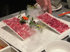 -左庭右院鲜牛肉火锅黑金店(陆家嘴中心店)