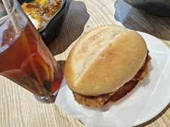 -滋味满屋美食坊(上海街店)