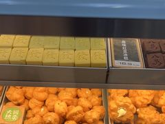 -酥大興·新国潮糕点配茶饮(龙岗万达黑金店)