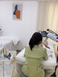 点击看大图 -凡碧诗毛孔清洁收细