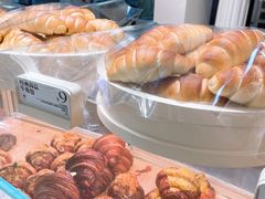 -HOT CRUSH趁热集合·现烤面包(环球港店)