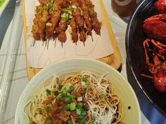 -巴厘龙虾·榜首油焖大虾(音乐学院·沿江酒馆店)