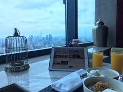 -上海龙之梦万丽酒店