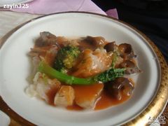 DSC02528煮好了的海参-红鼎豆捞(珞狮路店)