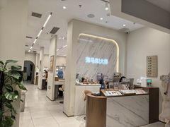 -HIMO海马体照相馆(上海华润CP静安店)