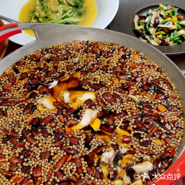 ♨️水煮鱼好吃到连油都想喝几口，不愧是必吃榜老品牌