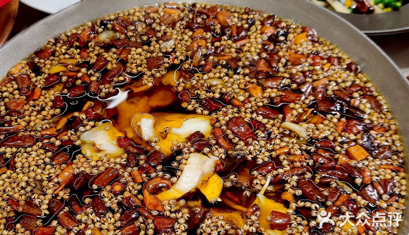 ♨️水煮鱼好吃到连油都想喝几口，不愧是必吃榜老品牌