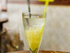 菠萝冰水-沙湾姜埋奶(兴新包店)