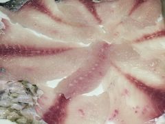 青波-颜氏双江清水鱼一养身火锅(磁器口店)