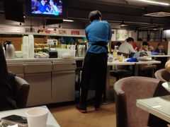 -新大咀港式茶餐厅(宝山万达店)
