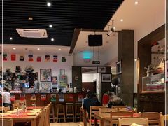 大堂-申德勒加油站餐厅(三里屯北小街店)
