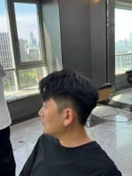 -藤野造型烫发染发