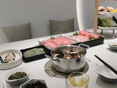 -呷哺呷哺