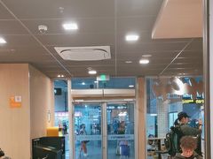 -麦当劳(轻轨曹杨路店)