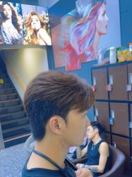 -藤野造型专业烫染接发