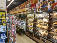 -绿叶子超市(公园大道店)