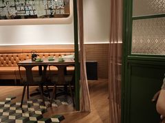 -潮界(LU·ONE凯德晶萃广场店)