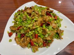 怪味牛柳-恩宏德餐馆(平山道店)