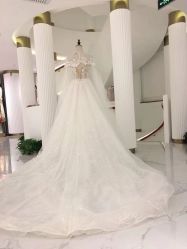 点击看大图 -GRACE KELLY婚纱与礼服(北京店)
