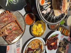 -草家酱蟹炭火烤肉店(珲春南路一店)