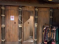 -暴风岛沉浸式体验馆(百联世纪店)