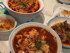 -川人百味·水煮活鱼(赛罕万达店)