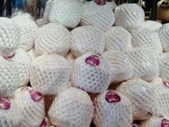 -雍容荟帝王蟹活龙虾展台自助(IFS黑金店)
