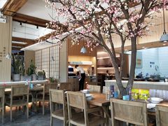 -蜜桃餐厅·伴山(湖滨商业街店)