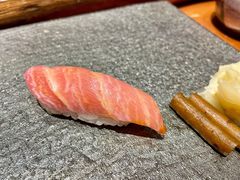 金枪鱼大腹手握-鮨鳳