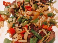 腌菜炒黄牛肉-姜君·千岛湖鱼头馆(浦东大道店)