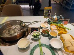 -润园四季椰子鸡火锅(卓越INTOWN店)