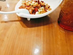 -有红鸡毛店·川菜(建设路店)