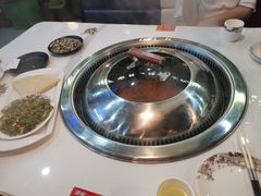 -哈尔滨烧烤·山河村铁锅炖(交大店)