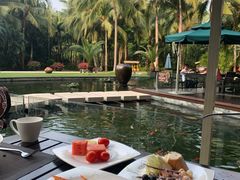 -三亚湾海居铂尔曼度假酒店