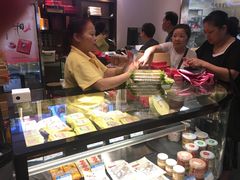 -功德林(南京西路店)