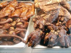 -老鼎万春卤菜(五代传承创始老店)