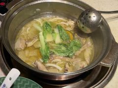 -润园四季椰子鸡火锅(海上世界店)