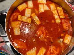 -尚尚仙·酸汤猪手·猪肚鸡火锅(华联万柳购物中心店)