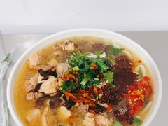 -文山荷鲜居(翠湖店)