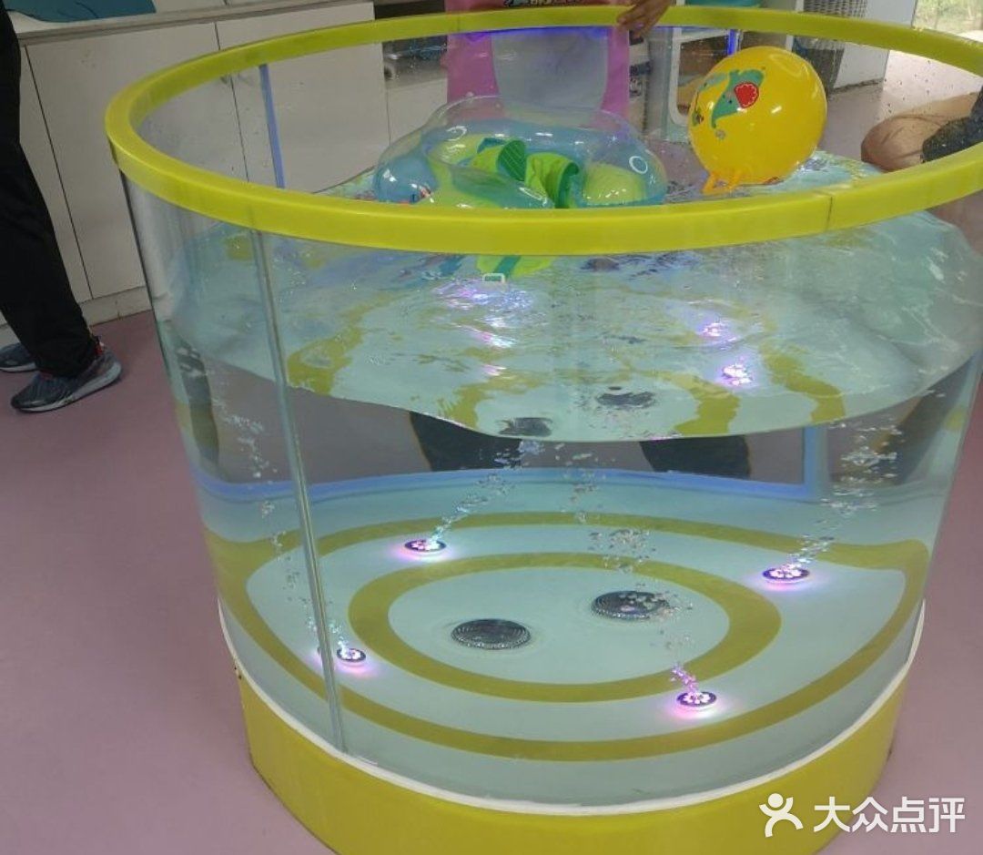 亲贝湾婴幼儿SPA